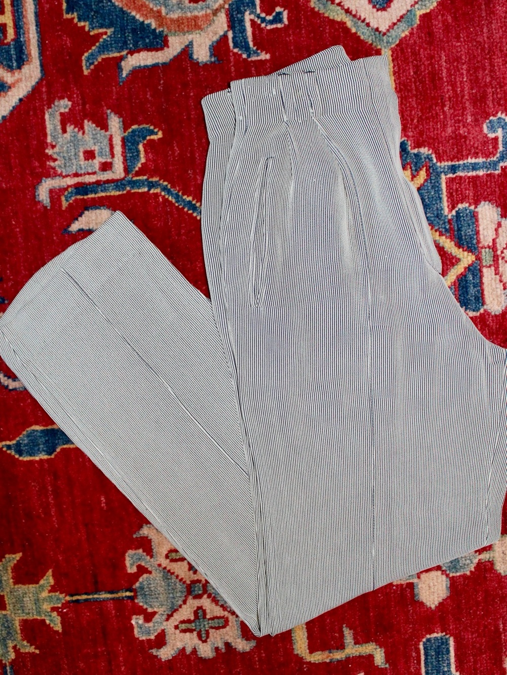 Giorgio Armani Le Collezioni Pinstripe Pleated Trousers | Made in Italy | Size 4